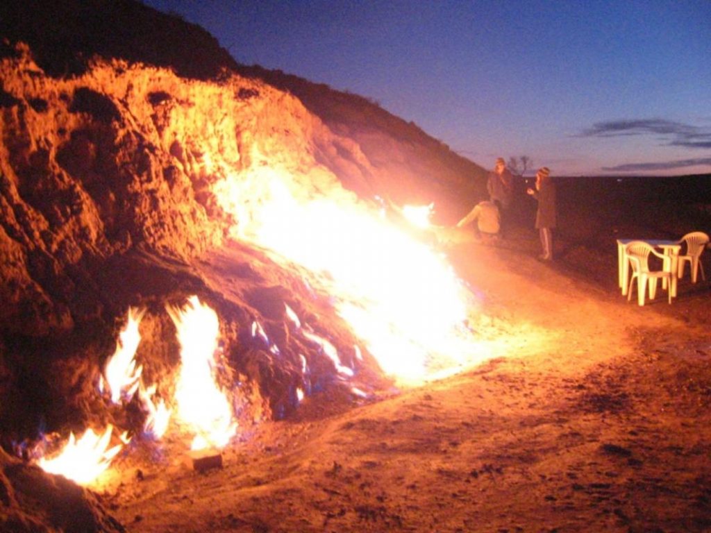 جبل النار في اذربيجان