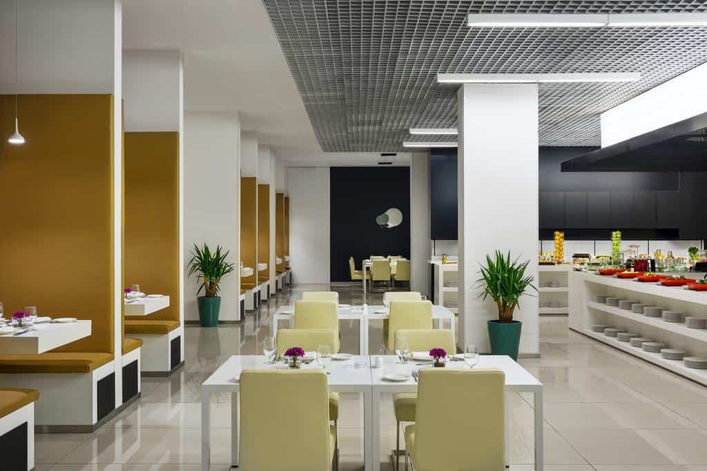 مطعم
