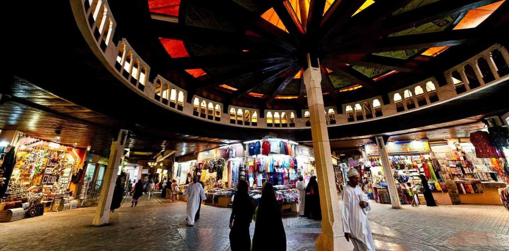 وجوه من أسواق مسقط