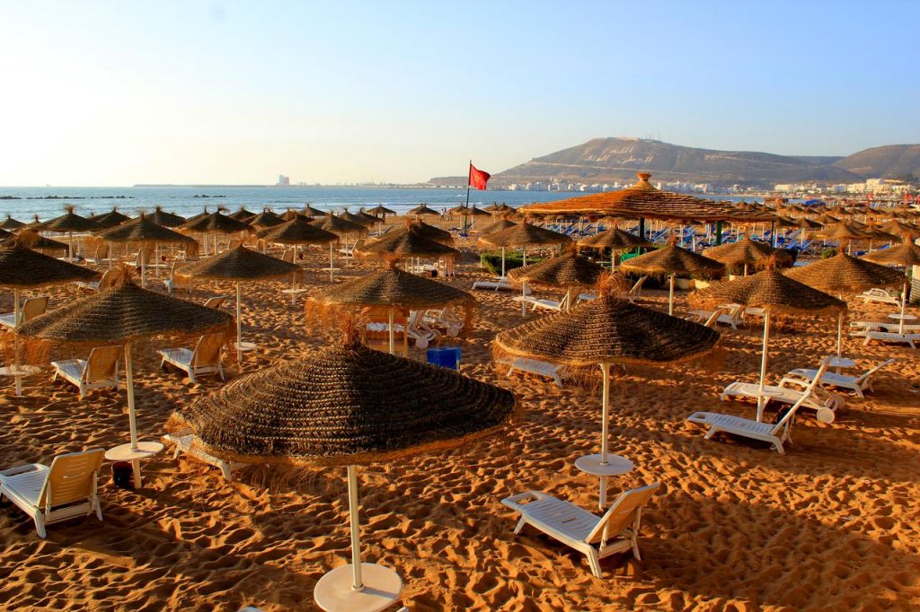شاطئ أغادير في المغرب