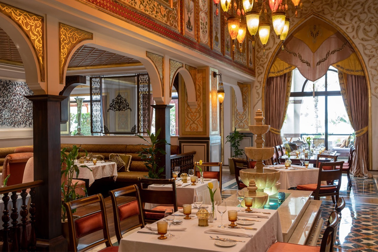 مطعم