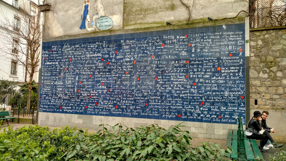 حائط الحب في باريس تقرير مع الصور