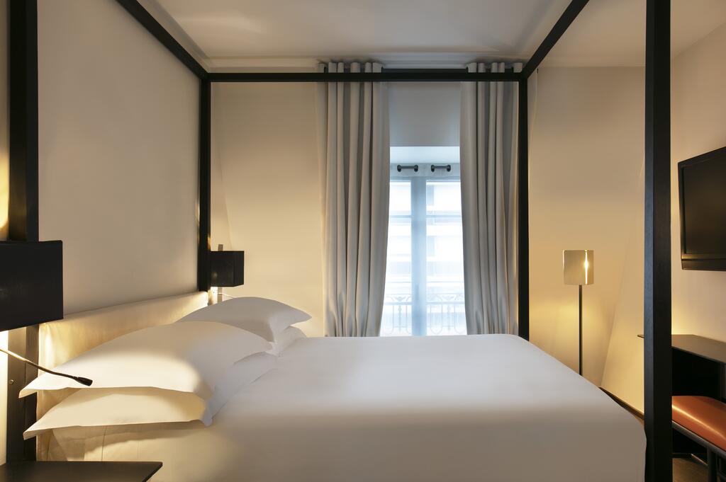 صورة احد الغرف في فندق لو متروبوليتان باريس