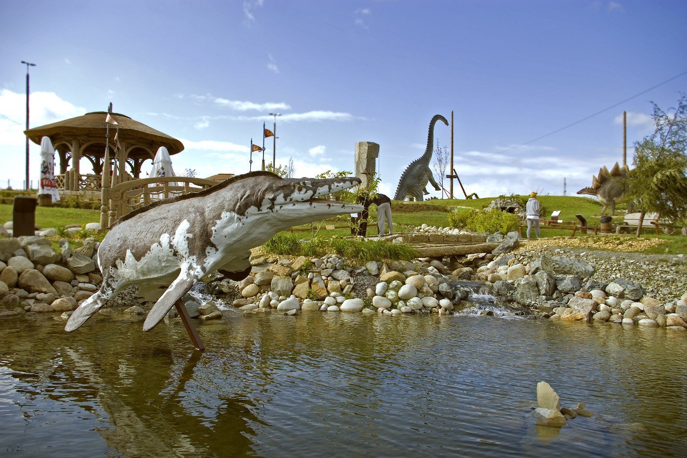 اشهر 7 معالم في حديقة الديناصورات بولندا