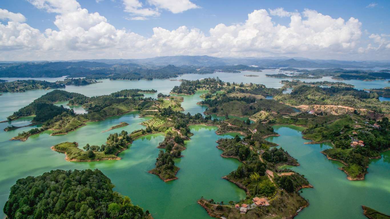 بحيرة غواتابي كولومبيا