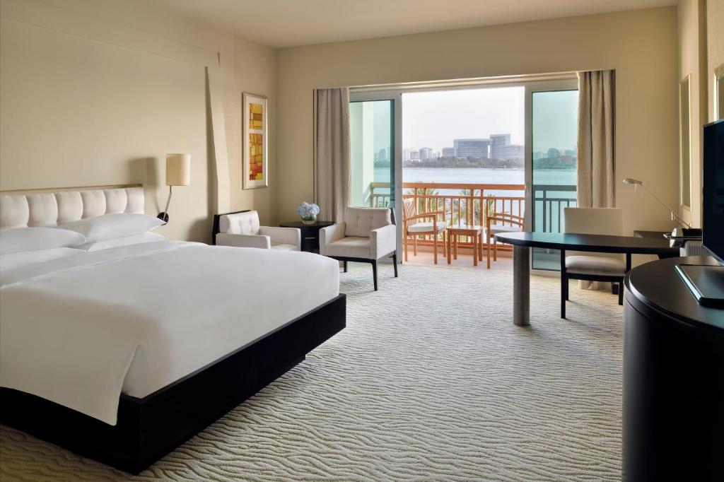 حجز فندق في دبي يبدأ من سعر 250 ريال مع كود خصم