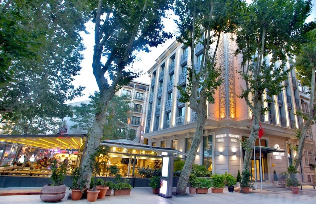 حجز فندق بيير لوتي اسطنبول مع فطور مجاني