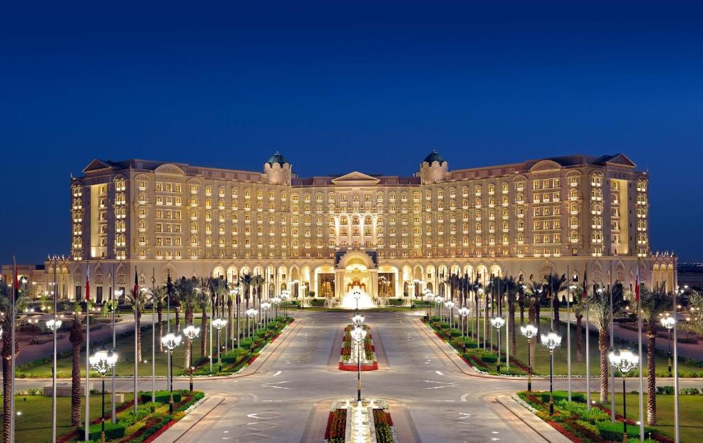 فندق قريب من السفارة الامريكية فى الرياض