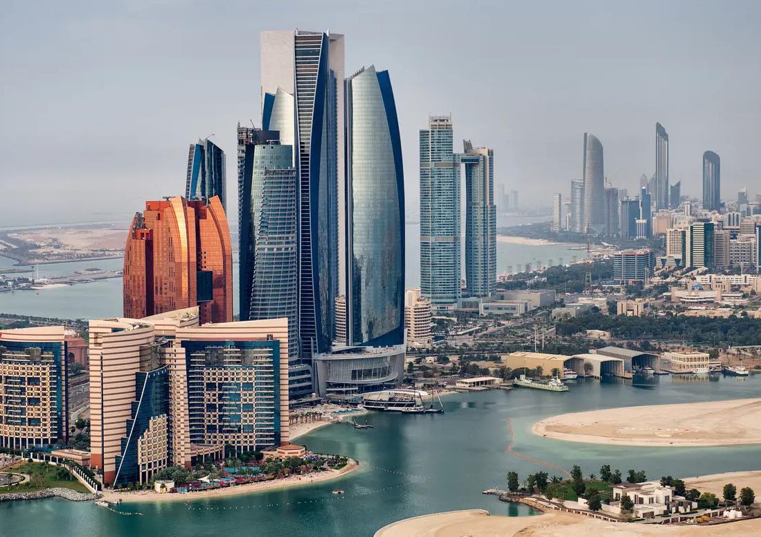 فنادق قريبة من مطار أبو ظبي الدولي (المميزات+الخدمات+أحدث أسعار 2023)
