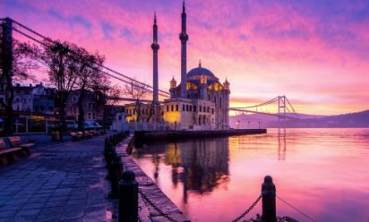 اريد حجز ل اسطنبول من جدة 4 اشخاص من 25 نوفمبر الي 3 ديسمبر؟