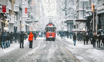 هل ينفع يناير لسفر الى اسطنبول ويكفي ٤٠٠٠ لشخصين؟
