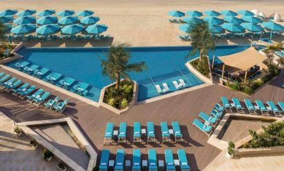 فلل مع مسبح خاص دبي