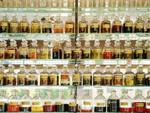 سوق عطور دبي