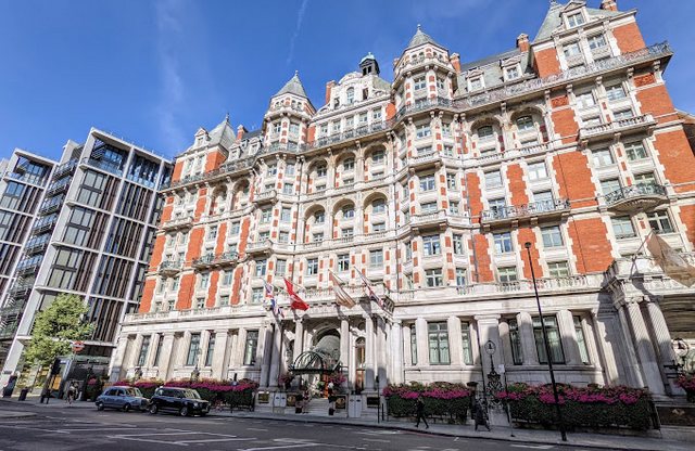 5 من فنادق لندن هايد بارك لإقامة راقية 2025