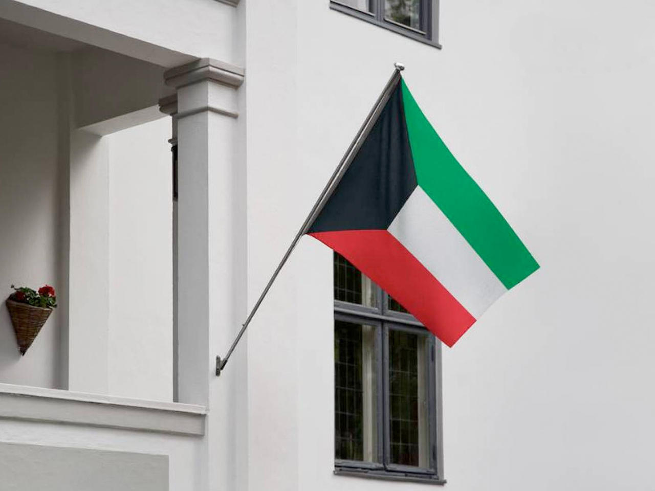 عاجل من يعرف اين هي قنصلية الكويت في الخبر ؟