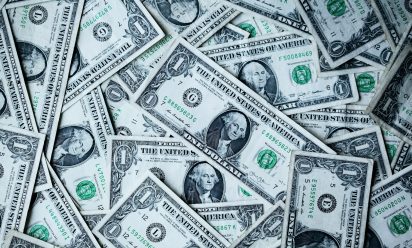 كم يكفيني من المال لقضاء عطلة نهاية الأسبوع لوحدي في البحرين؟