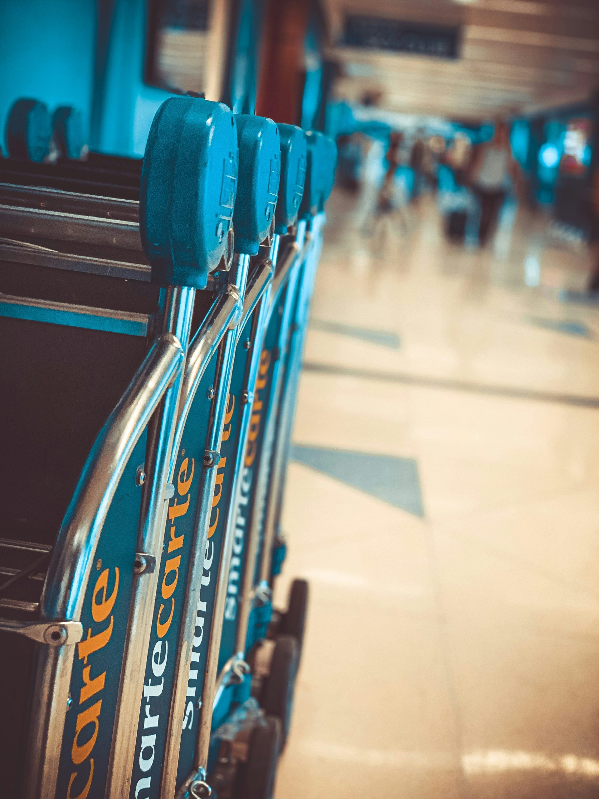 التجارب والخبرات والقصص في مطارات الولايات المتحدة الأمريكية