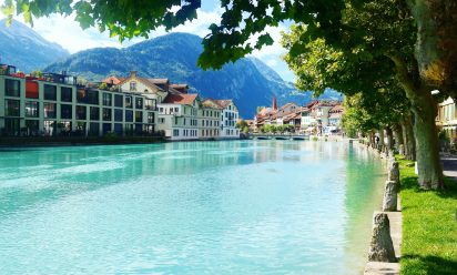 كم المسافة من انترلاكن الي ديزني لاند