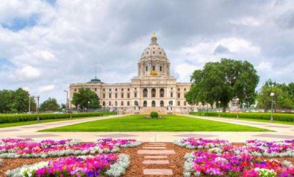 الدليل الشامل لولايه مينيسوتا الأمريكيه