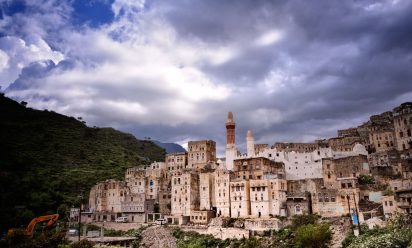 السفر الى اليمن برا ولكن بسيارة صغيرة ممكن؟