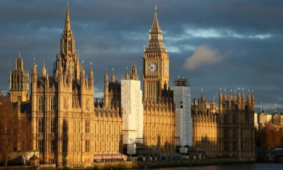 بس للبنات شنو مشترياتكم من بريطانية ما لقيتو ها أو أحسن من مشترياتكم فى الخليج