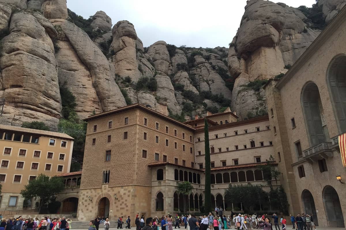 جبل الراهب بنديكتين مونتسيرات